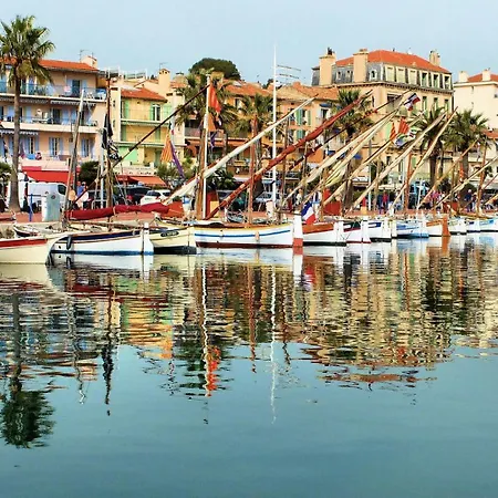 Proche Du Port Et Des Plages *