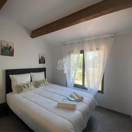 Villa Vue Mer Avec Rooftop, Jardin Pour 8 Pers A Pied Du Port Villa *