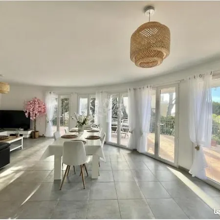 Villa Vue Mer Avec Rooftop, Jardin Pour 8 Pers A Pied Du Port Bandol
