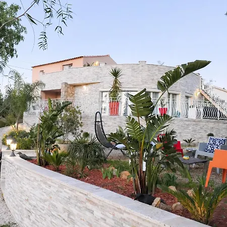 Panorama Port & A Pied Villa