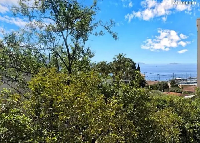Villa Villa Vue Mer Avec Rooftop, Jardin Pour 8 Pers A Pied Du Port Bandol